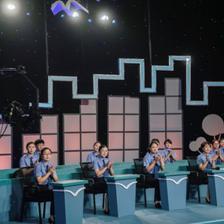 由最高人民檢察院和中央廣播電視總臺聯(lián)合制作的大型未成年人保護(hù)法治節(jié)目《守護(hù)明天》第五季圓滿完成錄制